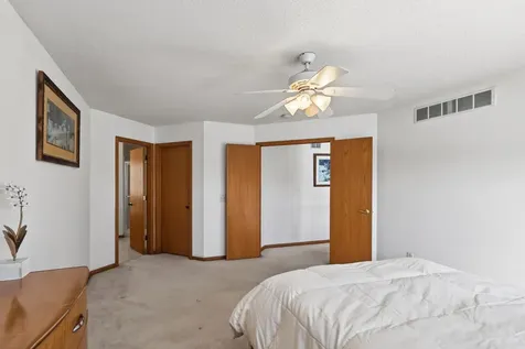 9727 Linden Avenue N Brooklyn Park MN 55443