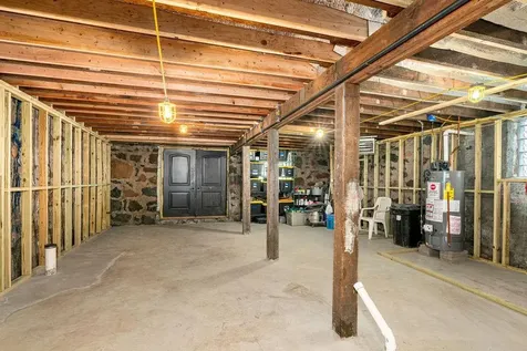 24 W 5th Street Duluth MN 55806