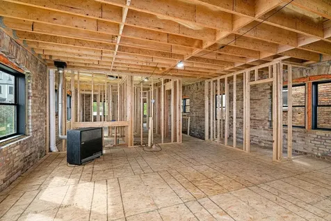 24 W 5th Street Duluth MN 55806