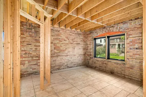 24 W 5th Street Duluth MN 55806