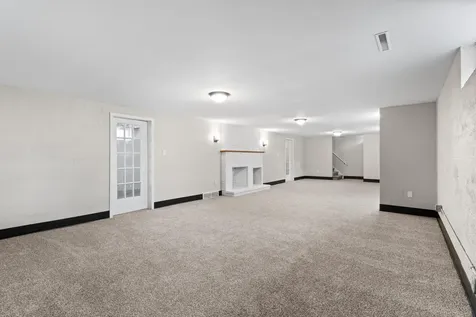 1985 Prosperity Road Maplewood MN 55109