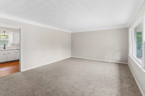 1985 Prosperity Road Maplewood MN 55109