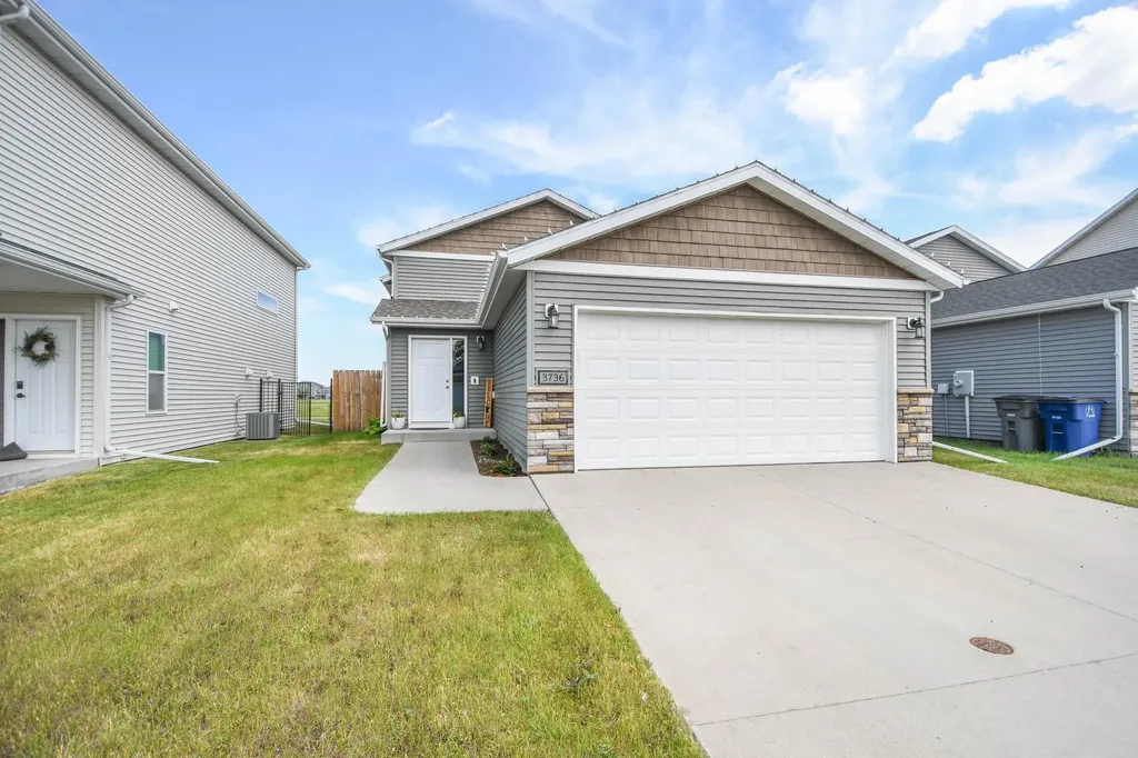 3736 30th Street S Moorhead MN 56560