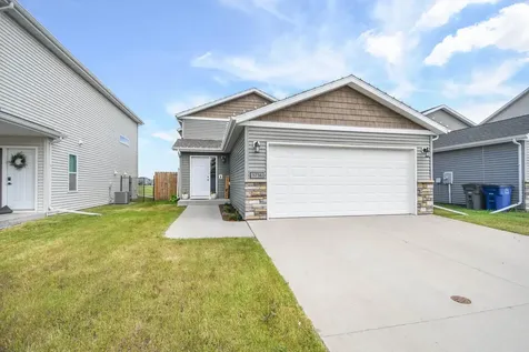 3736 30th Street S Moorhead MN 56560