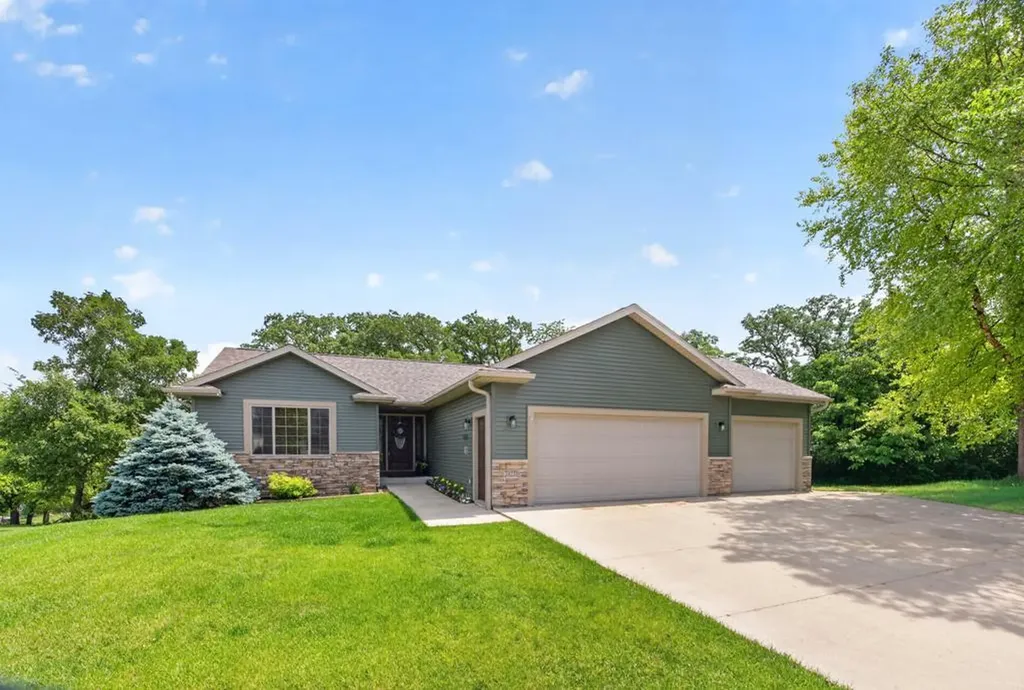 2823 Dunlap Lane SE Rochester MN 55904