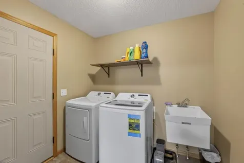 2823 Dunlap Lane SE Rochester MN 55904