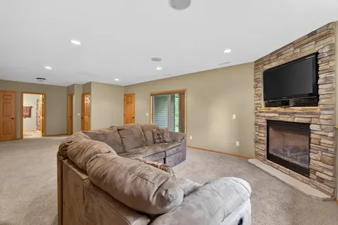 2823 Dunlap Lane SE Rochester MN 55904