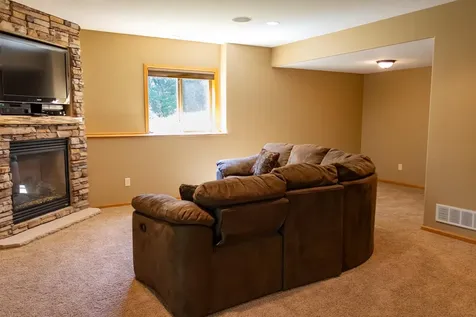 2823 Dunlap Lane SE Rochester MN 55904