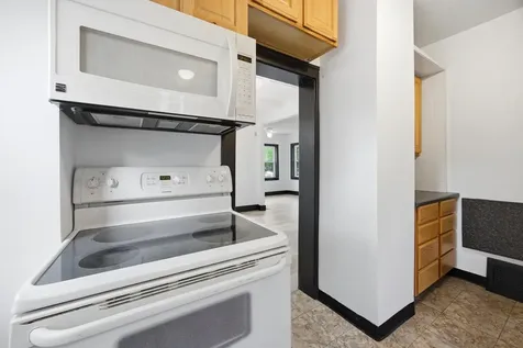 1124 University Drive S Fargo ND 58103