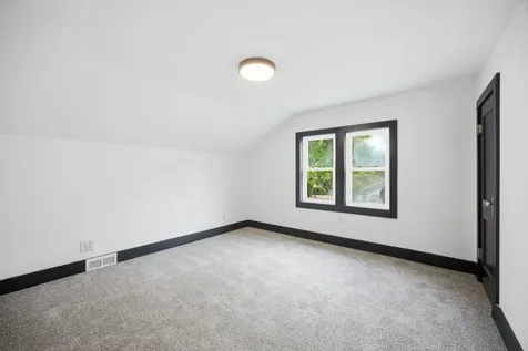 1124 University Drive S Fargo ND 58103