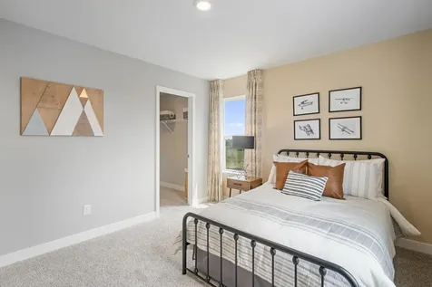 2089 Kestrel Drive Shakopee MN 55379