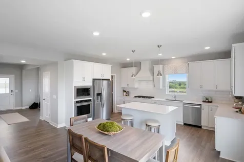 2089 Kestrel Drive Shakopee MN 55379