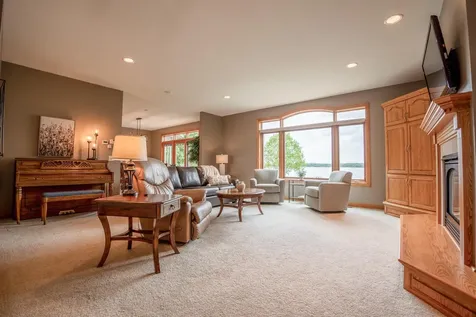191 137th Avenue NW Spicer MN 56288