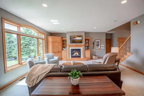 191 137th Avenue NW Spicer MN 56288