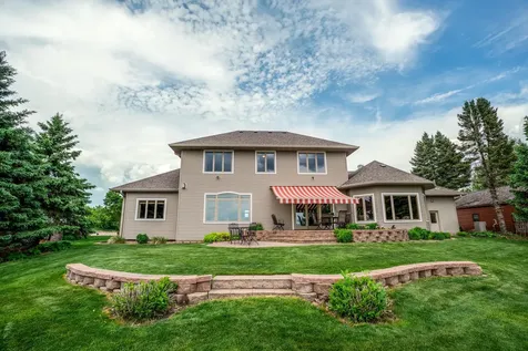 191 137th Avenue NW Spicer MN 56288