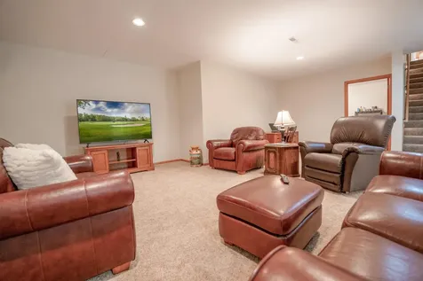 191 137th Avenue NW Spicer MN 56288