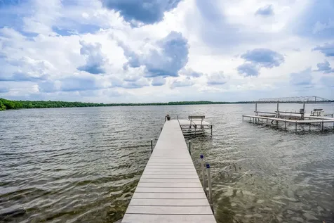 191 137th Avenue NW Spicer MN 56288