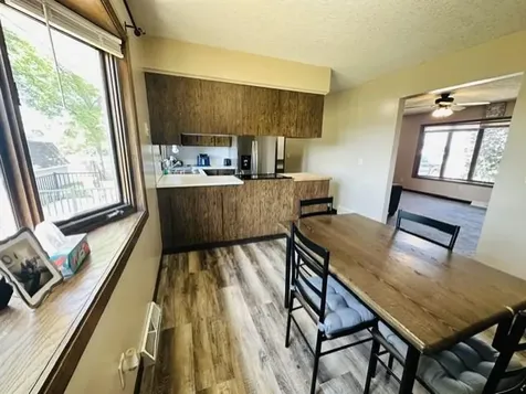 527 Oak Avenue N Maple Lake MN 55358