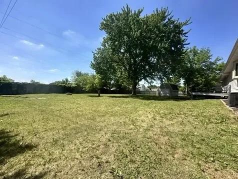 527 Oak Avenue N Maple Lake MN 55358
