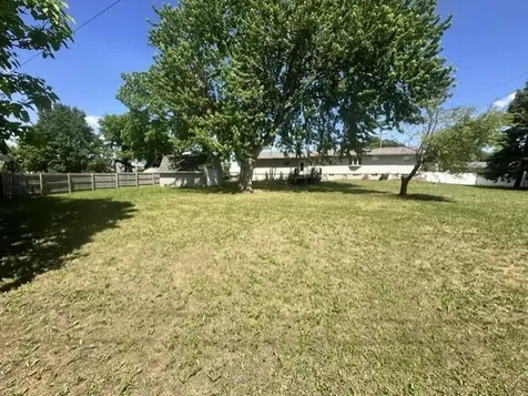 527 Oak Avenue N Maple Lake MN 55358
