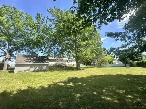 527 Oak Avenue N Maple Lake MN 55358