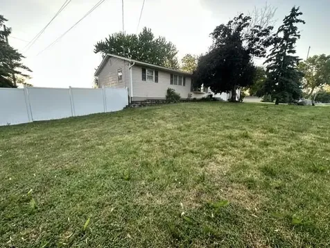 527 Oak Avenue N Maple Lake MN 55358