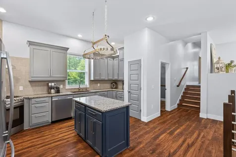 3432 Kyle Avenue N Crystal MN 55422