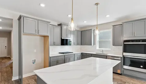 2156 Bluff Heights Drive Shakopee MN 55379