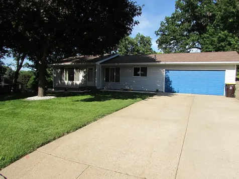 233 E Amber Lake Drive Fairmont MN 56031