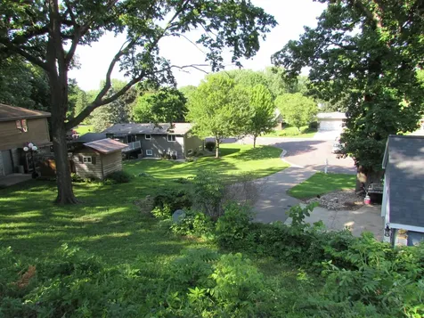 233 E Amber Lake Drive Fairmont MN 56031
