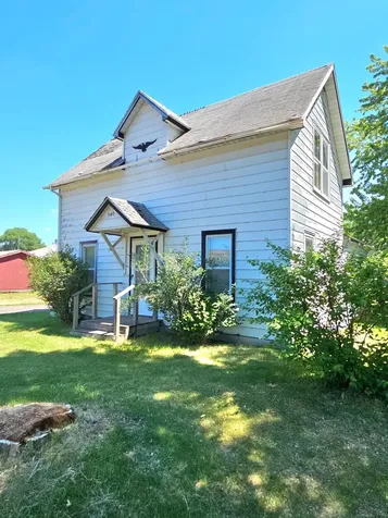 540 5th Avenue S Isle MN 56342