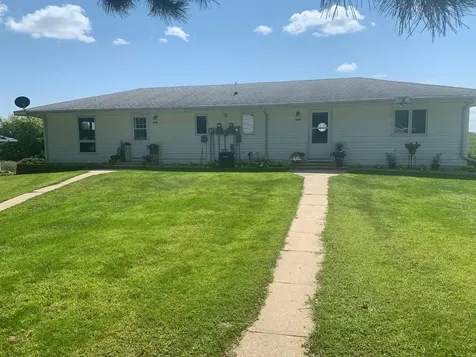 850 30th Avenue NW Willmar MN 56201