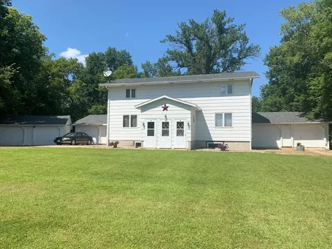 850 30th Avenue NW Willmar MN 56201