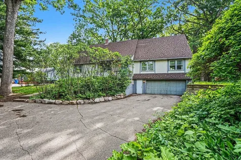 7017 Valley View Road Edina MN 55439