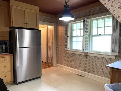 7017 Valley View Road Edina MN 55439