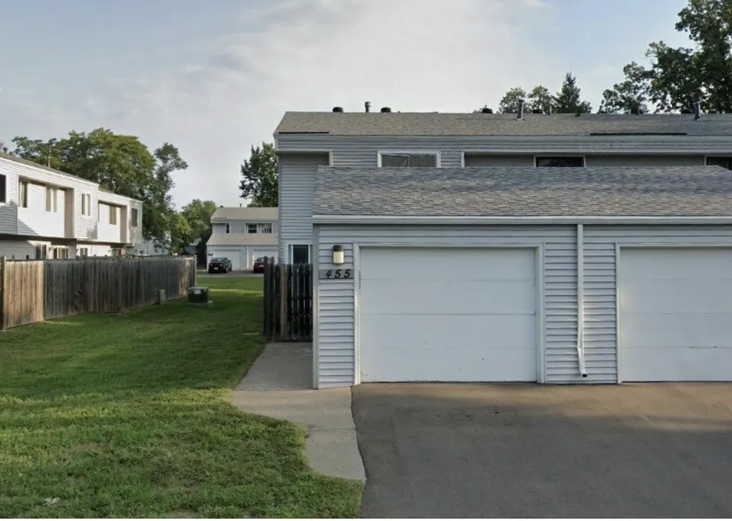 455 107th Lane NW Coon Rapids MN 55448