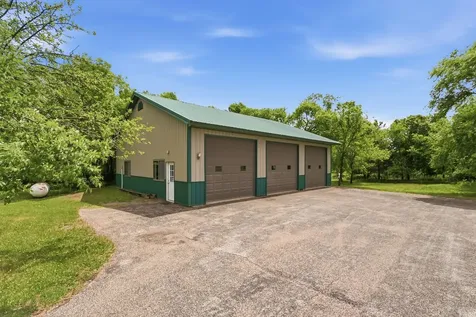 23801 County Road 9 NE New London MN 56273