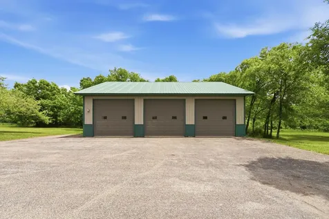 23801 County Road 9 NE New London MN 56273