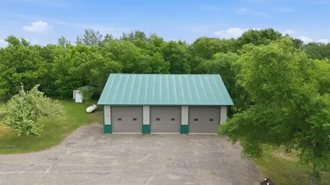 23801 County Road 9 NE New London MN 56273