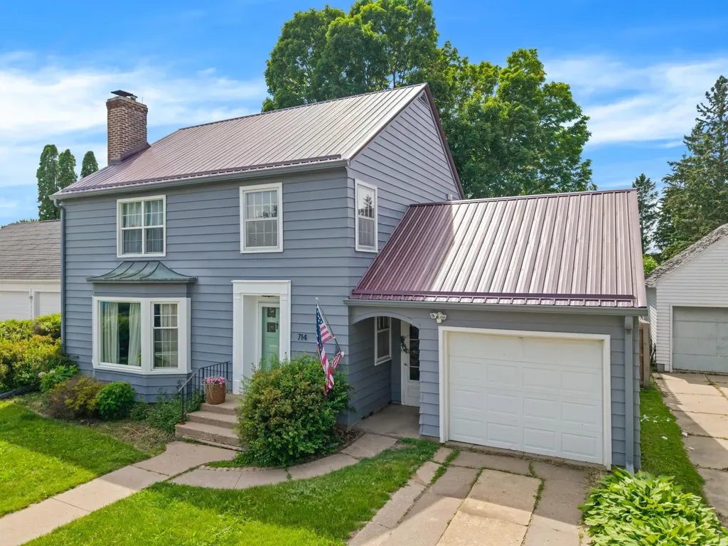 714 S Marshall Street Caledonia MN 55921