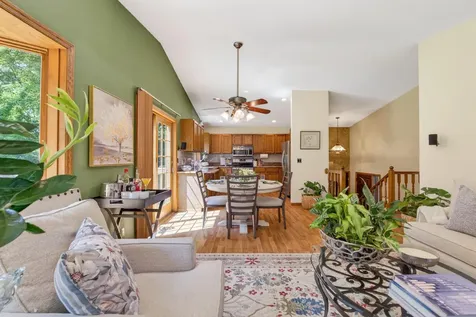 505 Zinnia Lane N Plymouth MN 55441