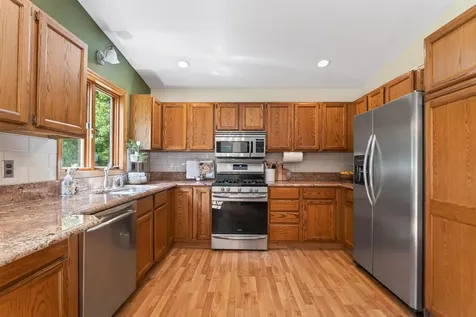 505 Zinnia Lane N Plymouth MN 55441