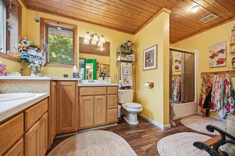 9439 Jewel Lane Court N Forest Lake MN 55025