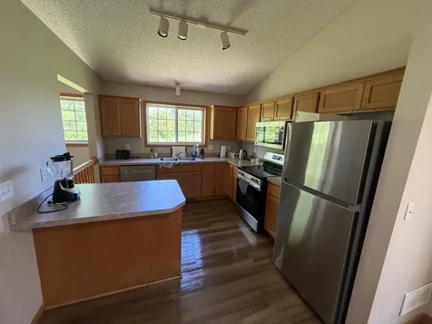 402 Creekside Drive Buffalo MN 55313