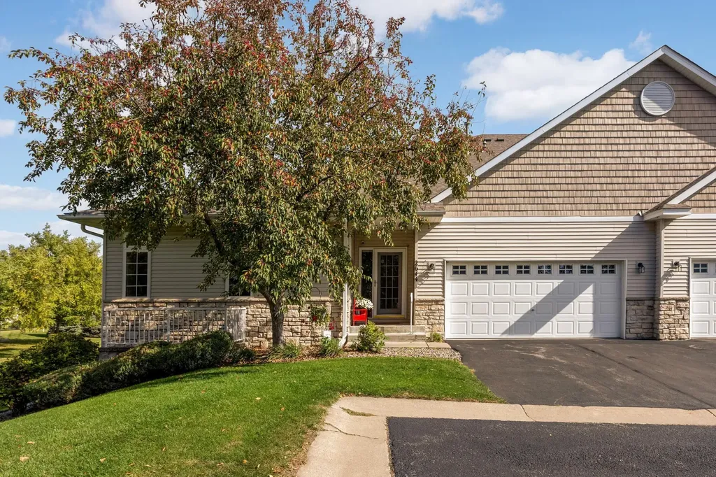 2644 Boulder Way Burnsville MN 55337