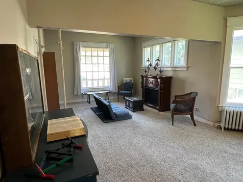672 Case Avenue Saint Paul MN 55106