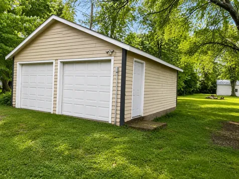404 E Gilman Street New York Mills MN 56567
