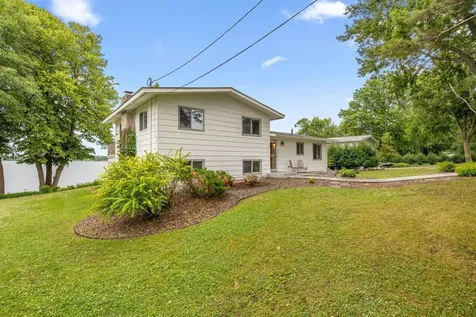 11935 Oak Street Chisago City MN 55013