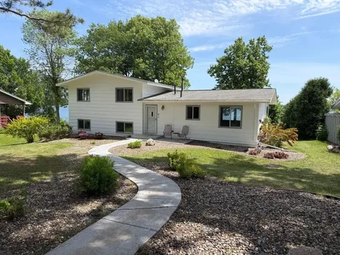 11935 Oak Street Chisago City MN 55013