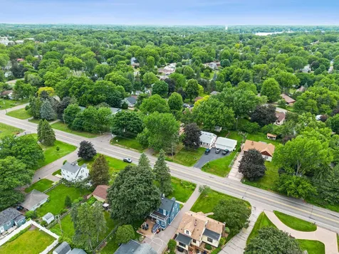 741 Roselawn Avenue E Maplewood MN 55117